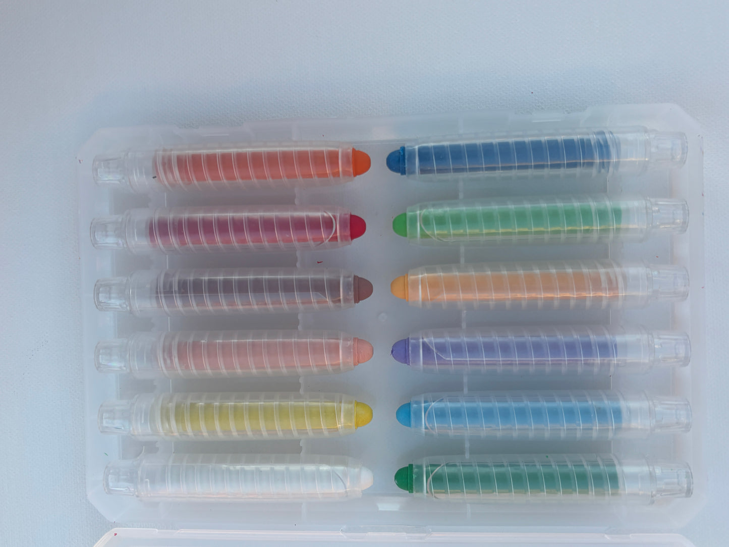 12pcs Dustless Chalk Crayons