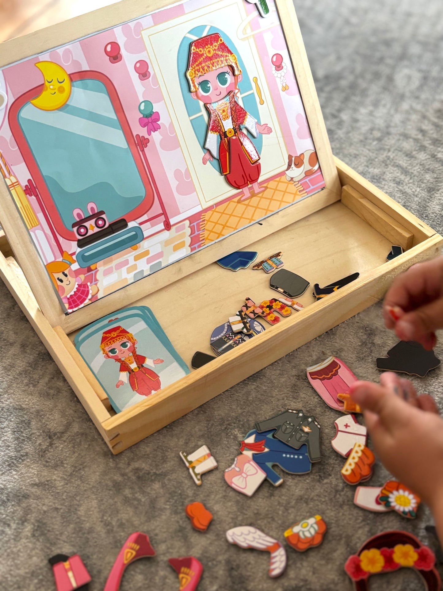 Dress up Magnetic Doubled Sided Drawing Board