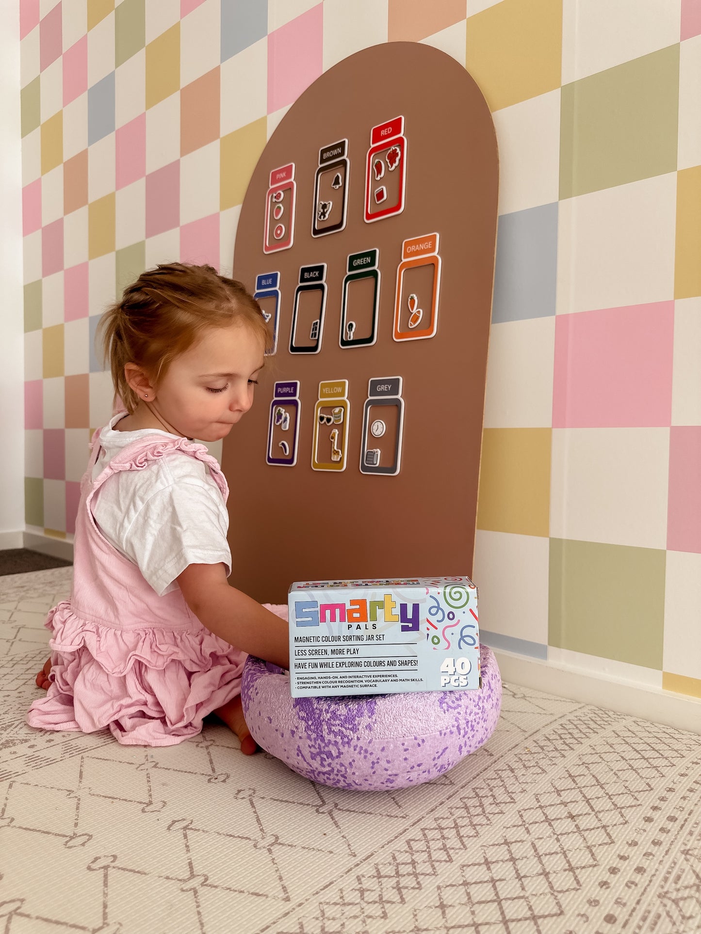Magnetic Color Sorting Jar