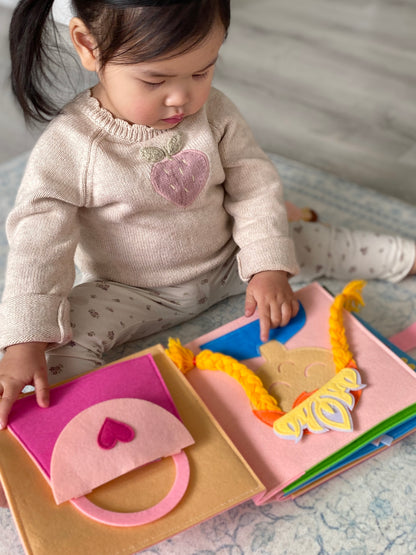Lola Busy Book