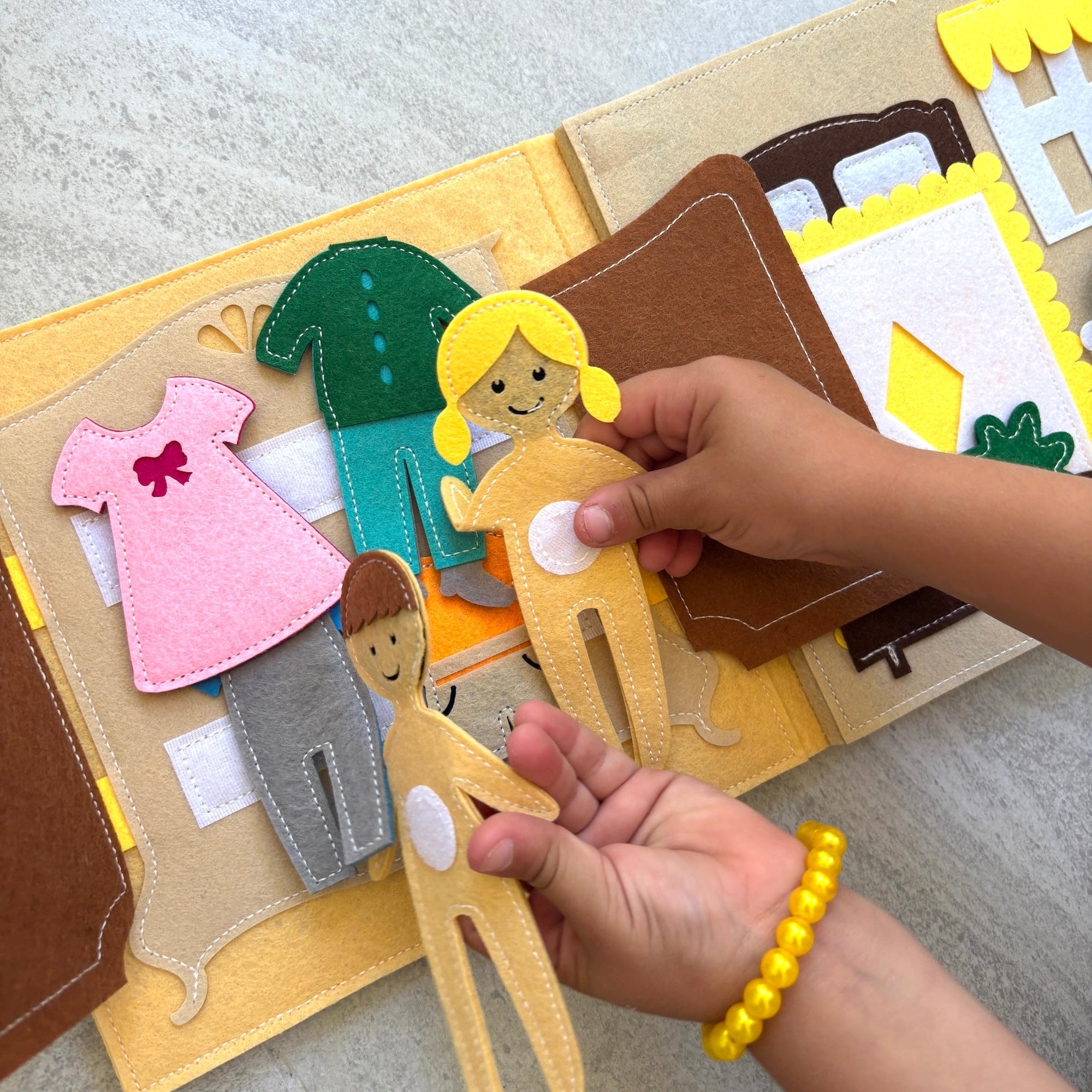 Sweet Home Felt Busy Book | Screen - Free Activity Book for Kids - Smartypals