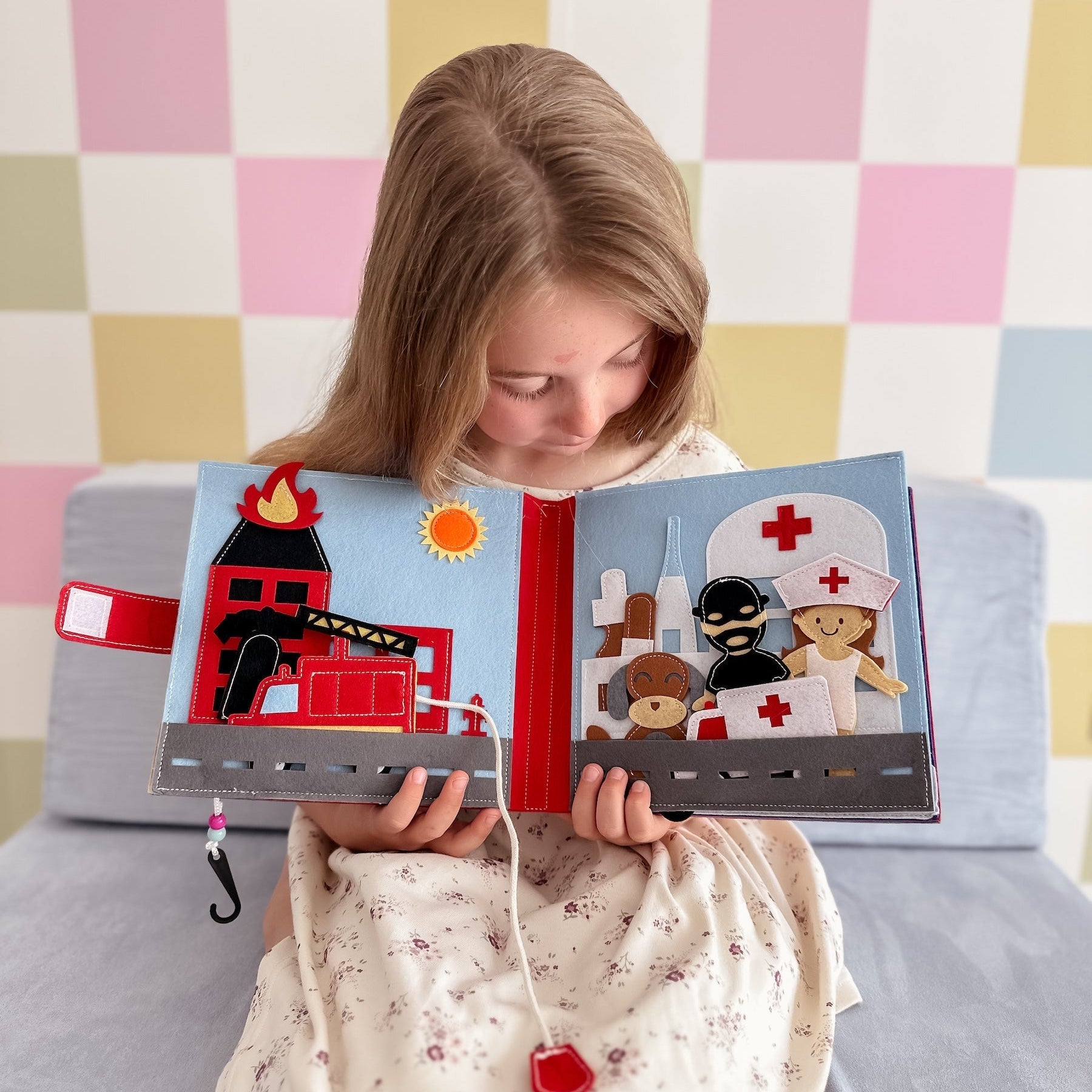 2 Pack Felt Busy Book Bundle | Screen - Free Activity Books for Kids - Smartypals