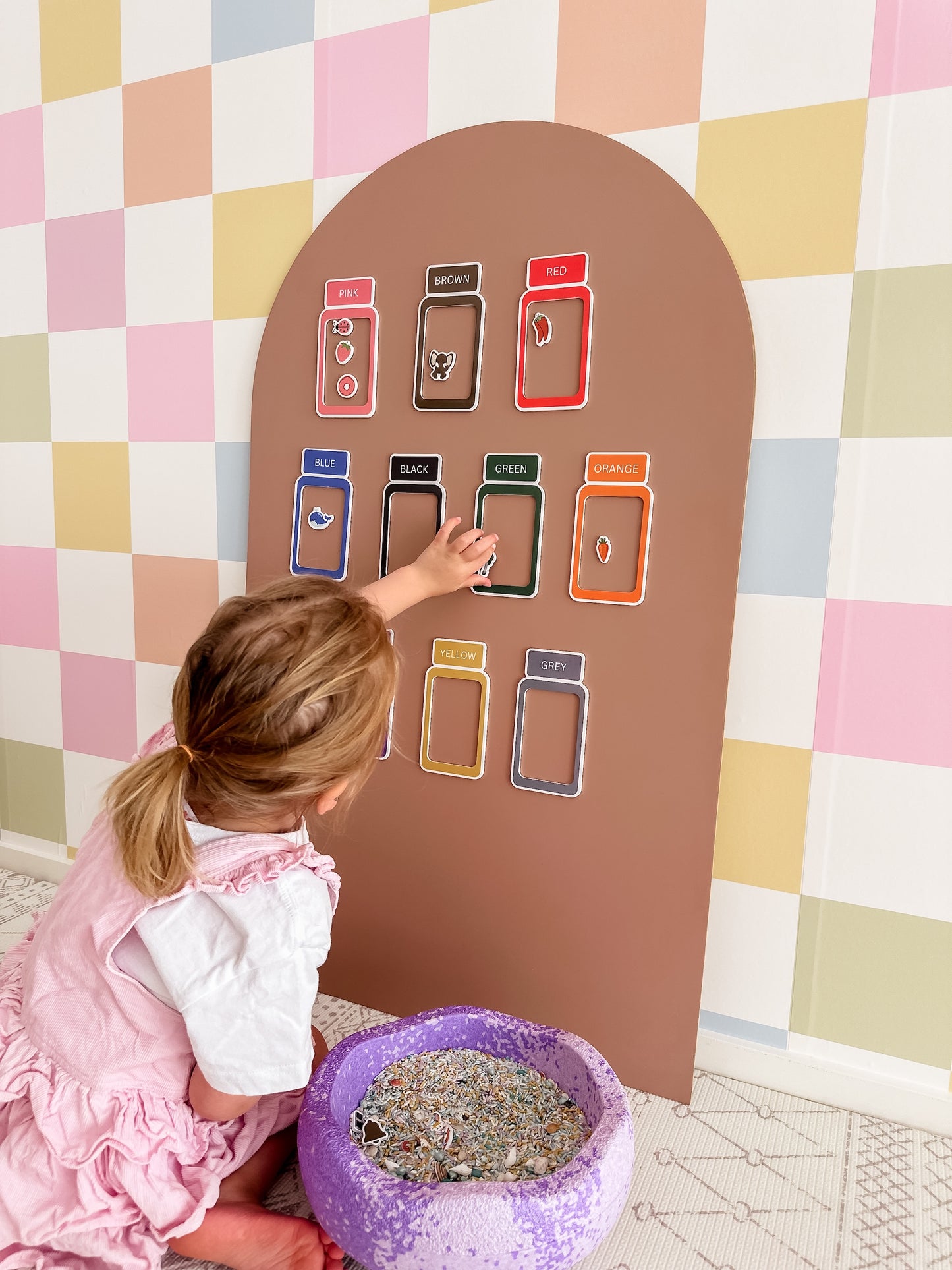 Magnetic Color Sorting Jar